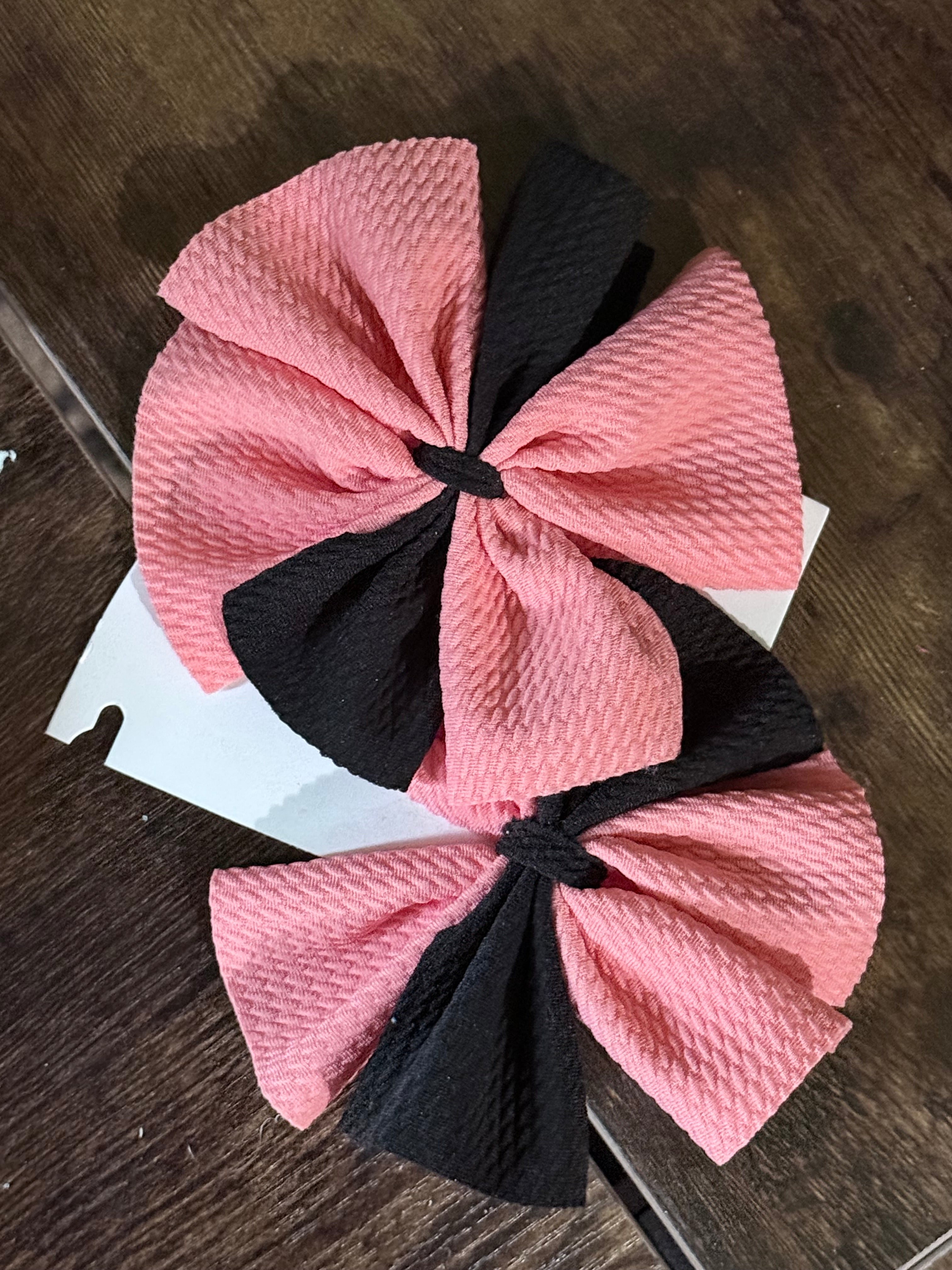 Medium pink and black piggy clips