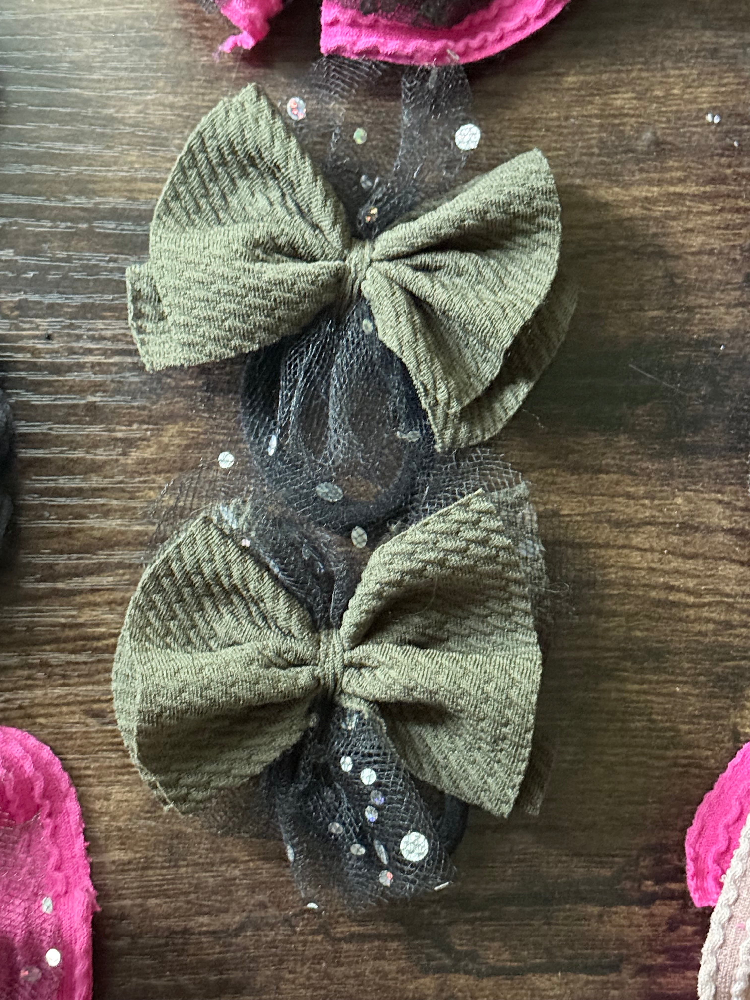 Small green sparkly hair tie piggies
